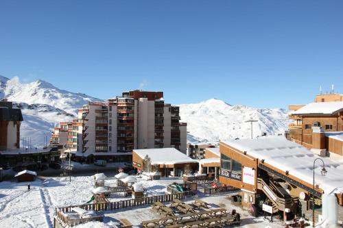 Résidence Glaciers - VAL THORENS location: studio pour 4 personnes avec balcon ensoleillé, quartier jeune et animé MAE-9077