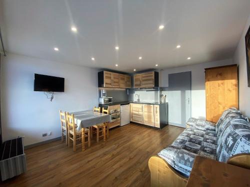 Résidence Neves - VAL THORENS location: Studio pour 4 personnes dans un quartier animé (LES NEVES) MAE-9097