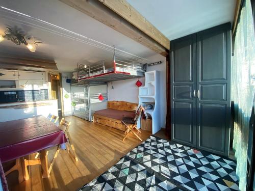 Résidence Neves - VAL THORENS location: Joli studio 4 personnes dans un quartier animé et jeune (LES NEVES) MAE-9100