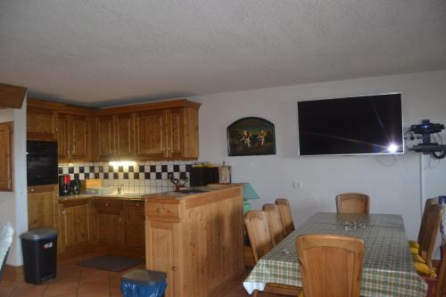 Résidence Chantel - Charmant duplex de 4 pièces dans une résidence au pied des pistes dans le quartier du Chantel. MAE-1678