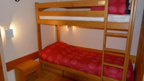 Résidence Aiguille Grive Bat Iii - Appartement 2 pièces 6 personnes en duplex, skis aux pieds, dans le village de Charmettoger à Arc 1800 MAE-1696