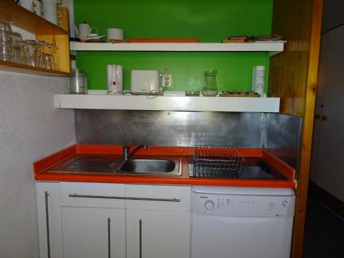 Résidence Pierra Menta - Appartement 2 pièces 6 personnes proche des pistes et des commerces dans le village du Charvet à Arc 1800 MAE-1709