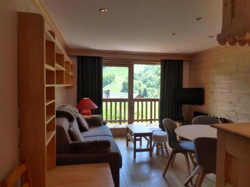 Résidence Le Vallon - Appartement 2 pièces pour 4-5 personnes situé à Méribel centre proche des commerces et des pistes de ski MAE-1766