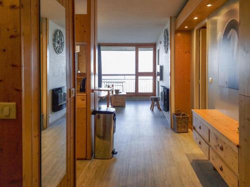 Résidence Nova - Appartement 2 pièces 6 personnes, lumineux avec une vue plongeante sur la vallée, un casier à ski, proche des pistes et des comm MAE-1889