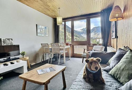 Résidence Lot 300 A Et B - Appartement 2 pièces 4 personnes proche des pistes et des commerces dans le quartier du Lavachet. Situé au 4ème étage d'une rési MAE-1926