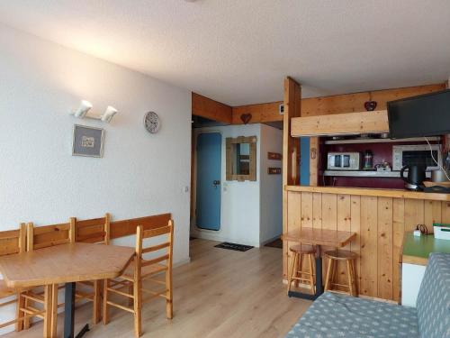 Résidence Tournavelles - Appartement 2 pièces 5 personnes au pied des pistes et des commerces, proche de l'ESF et de la garderie dans le village des Vill MAE-1929