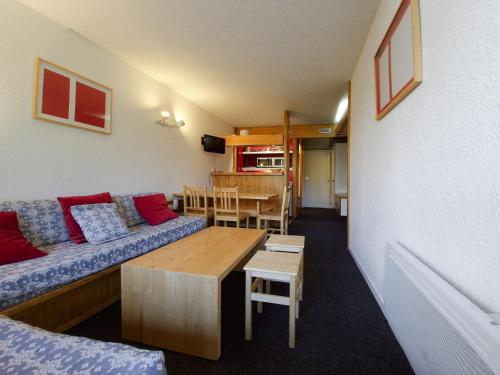 Résidence Nova - Appartement 2 pièces 6 personnes proche des pistes, des commerces, de la garderie et de l'ESF au centre de la station d’Arc 1800 MAE-2036