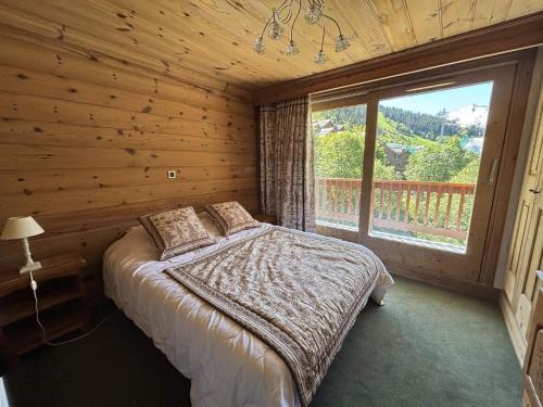 Résidence Les Brimbelles - Appartement 3 pièces pour 6 personnes situé dans le centre de Méribel proche des commerces et des pistes de ski MAE-2041
