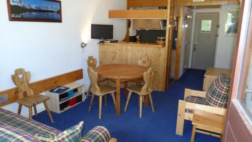 Résidence Tournavelles - Appartement 2 pièces 5 personnes avec vue sur les pistes, skis aux pieds et des commerces, proche de l'ESF et de la garderie dan MAE-2071