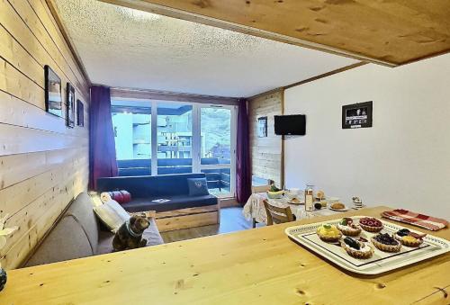 Résidence Le Pramecou - Joli studio 4 personnes à Tignes proche des pistes et des commerces dans le quartier du Val Claret. Appartement situé au 5ème ét MAE-2133