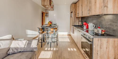 Résidence Hameaux De Toviere - Terrasse de 35m², un emplacement unique à TIGNES MAE-2591