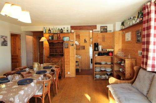 Chalet Bobech - chalet traditionnel, terrase plein sud MAE-3383