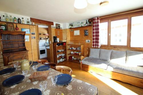 Chalet Bobech - chalet traditionnel, terrase plein sud MAE-3383