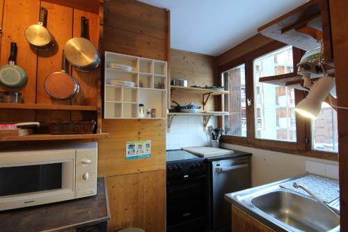 Chalet Bobech - chalet traditionnel, terrase plein sud MAE-3383