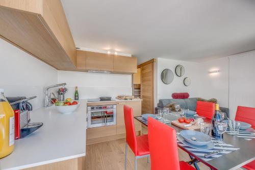 Résidence Palafour - Studio cabine 4 personnes pieds des pistes - balcon vue Grande Sassière MAE-3629