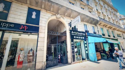 UrbanFlat 81 - Perfect Location Apartment in Heart of Paris