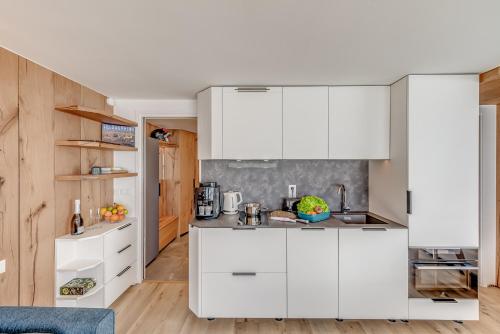 Résidence Palafour - Rénovation et confort moderne pour ce studio avec terrasse vue lac MAE-3731