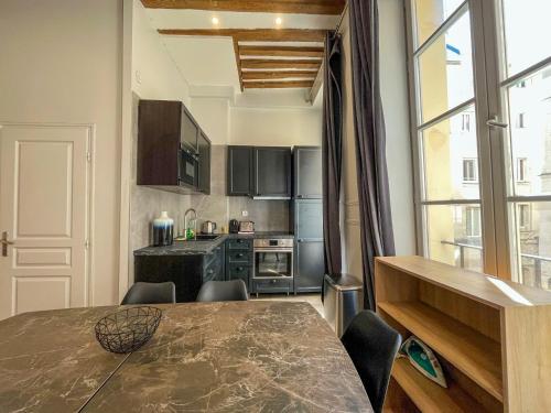 UrbanFlat 44 - Perfectly Located Apartment in center of Paris