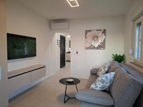 Sunset Cove Apartment