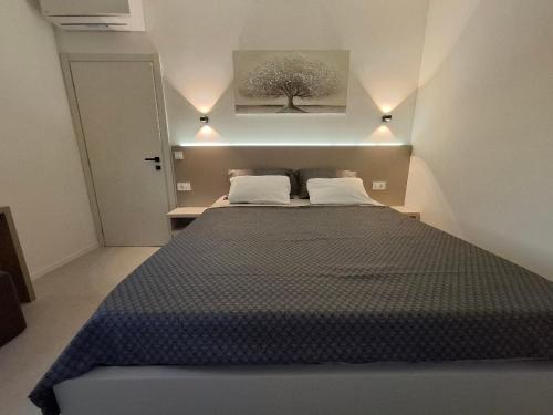 Sunset Cove Apartment