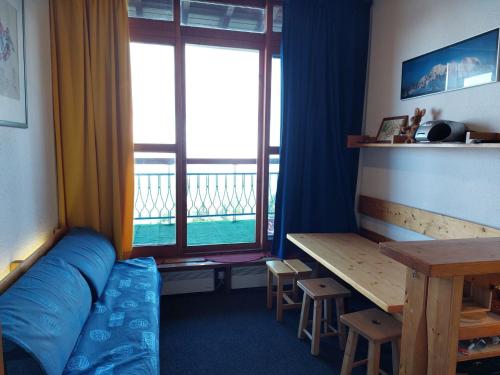 Résidence Archeboc - Agréable Duplex 6 personnes, situé au dernier étage, avec très jolie vue sur la vallée, les montagnes et le Mont-Blanc. MAE-6554