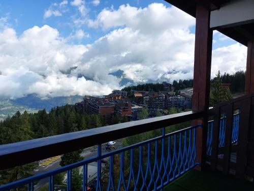 Résidence Archeboc - Agréable Duplex 6 personnes, situé au dernier étage, avec très jolie vue sur la vallée, les montagnes et le Mont-Blanc. MAE-6554