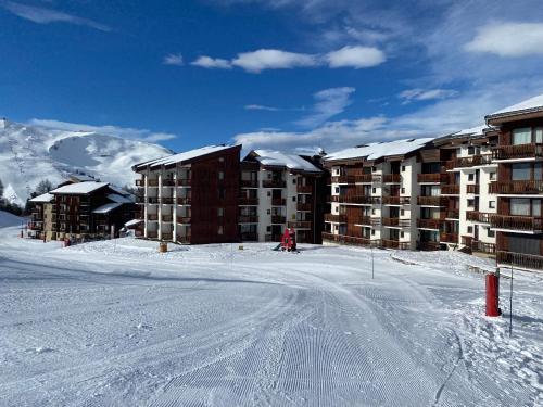 Studio 4 couchages à 2050 mètres aux pieds des pistes
