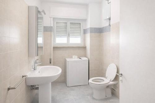 Cozy Rome Retreat, Metro C & Free Parking
