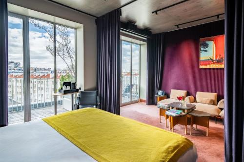 mk2 Hotel Paradiso Nation