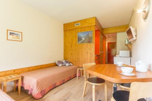 Résidence Grand Arbois - Studio 4 personnes centre station MAE-6044