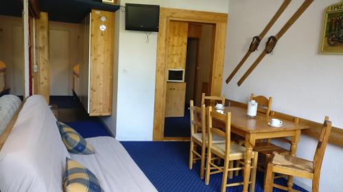 Résidence Miravidi - Appartement 3 pièces 7 personnes centre station MAE-6234