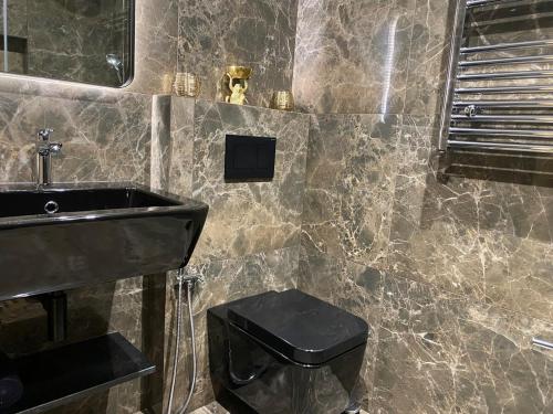 Zebra Suite 5 mins walk TO BEACH in Historic Old Town