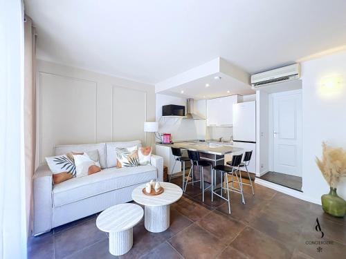 Le Riviera T2 Cour privée 5 min plage AC
