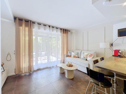 Le Riviera T2 Cour privée 5 min plage AC