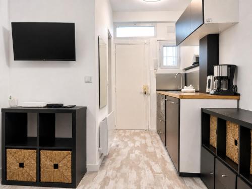 Central and Cozy Studio - Near the Arc de Triomphe