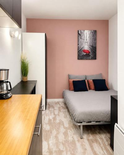Central and Cozy Studio - Near the Arc de Triomphe