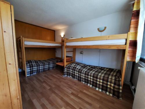 Résidence Belledonne - Appartement 6 pers ski au pied à la Croisette aux Menuires MAE-4714