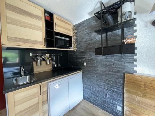 Résidence Sarvan - Charmant studio ski aux pieds aux Ménuires pour 3 personnes MAE-5964