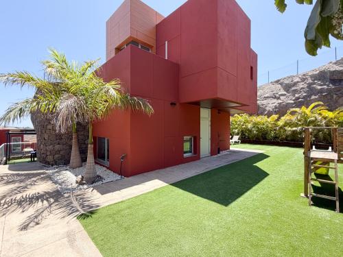 Green 9 the Dream Villa with pool and views by CanaryScape