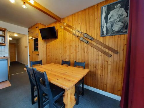 Résidence Charmette - Appartement 5 personnes ski aux pieds aux Ménuires MAE-4974