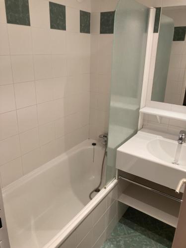 Résidence Home Club 2 - Plusieurs studios disponibles pour vos séjours en famille ou entre amis MAE-1234