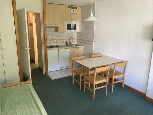Résidence Home Club 2 - Plusieurs studios disponibles pour vos séjours en famille ou entre amis MAE-1234