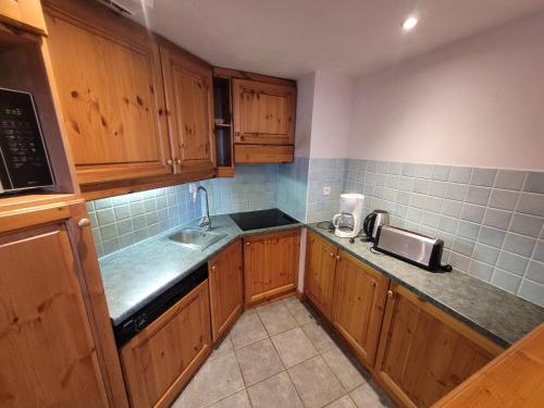 Résidence Aspen - Appartement avec accès piscine et parking couvert MAE-4524