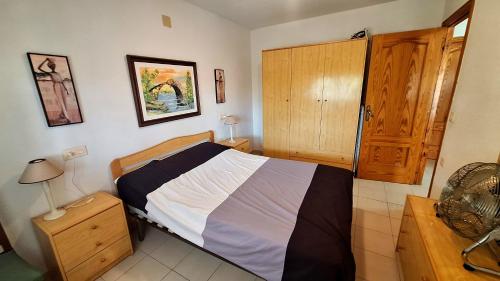 CHALET ADOSADO CON PISCINA EN PEÑÍSCoLA