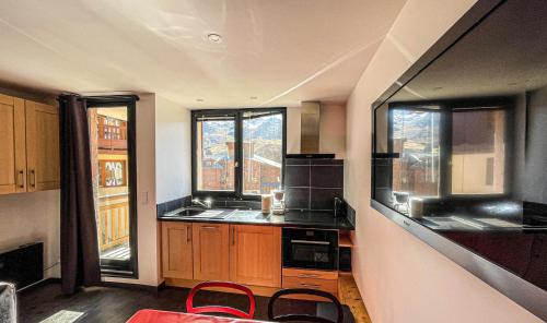 Résidence Joker - très bel appartement rénové à VAL THORENS MAE-3774