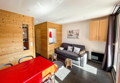 Résidence Joker - très bel appartement rénové à VAL THORENS MAE-3774
