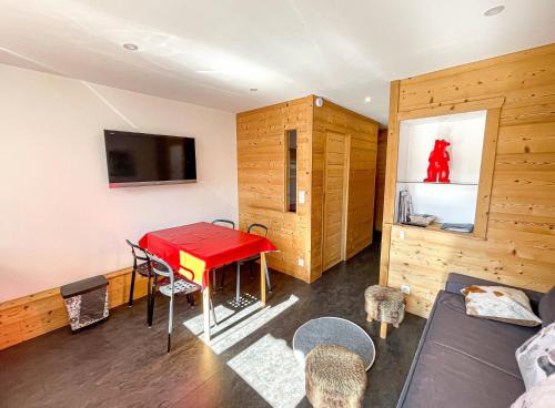 Résidence Joker - très bel appartement rénové à VAL THORENS MAE-3774