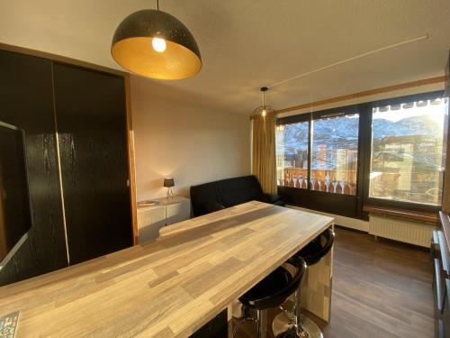 Résidence Neves - VAL THORENS location: magnifique studio pour 4 dans quartier animé MAE-3794