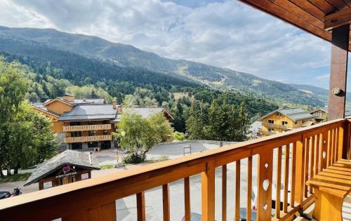 Résidence Croix De Verdon - Appartement Savoyard en plein centre de Méribel MAE-3204