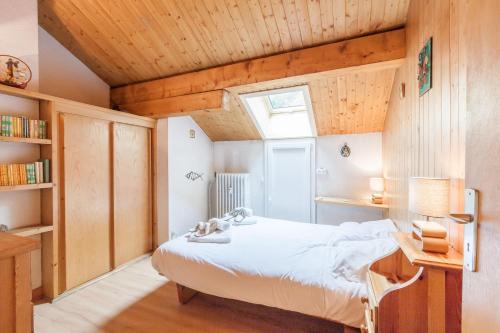 Résidence Croix De Verdon - Appartement Savoyard en plein centre de Méribel MAE-3204